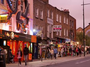 Supporting image for story: Camden replaces Bury as area of England with most fast food shops per population