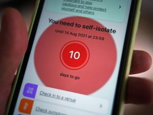 Supporting image for story: Hancock was asked whether app should be ‘tweaked to alert fewer contacts’