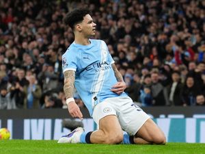 Supporting image for story: Man City cut Arsenal’s Premier League lead to two points after Newcastle victory