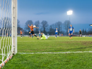 Supporting image for story: Pitmen pay price for failing to take their chances