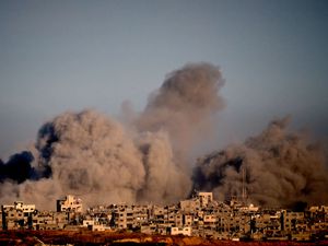 Supporting image for story: Trump’s son-in-law joins third day of Gaza peace talks