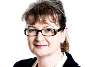 Supporting image for story: Employment issues on the menu at free Wolverhampton lunch club