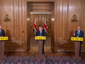 Supporting image for story: Living with Covid plan sees Sage stand down regular meetings