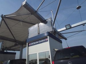 Supporting image for story: French press asks whether Brexit ‘divorce’ means adieu or just au revoir for UK