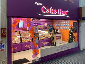 Supporting image for story: Strong sales growth for Cake Box