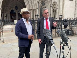 Supporting image for story: Law should change to allow review of cases of jailed officers, lawyer says