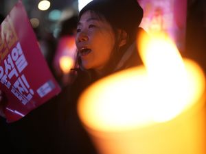 Supporting image for story: South Korea’s ruling party chief backs suspension of presidential powers of Yoon