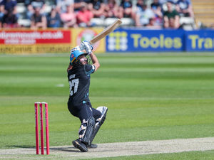 Supporting image for story: Kashif Ali powers Worcestershire to brink of promotion