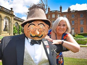 Supporting image for story: Fantastic scarecrows the best in their field - with video and pictures