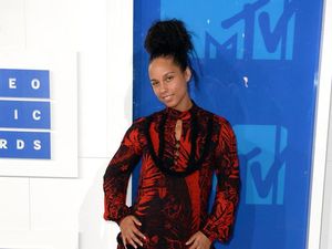 Supporting image for story: Alicia Keys excited to host Grammys for ‘all the young women nominated’