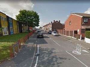 Supporting image for story: Teenager shot in the face with BB gun in Walsall street 