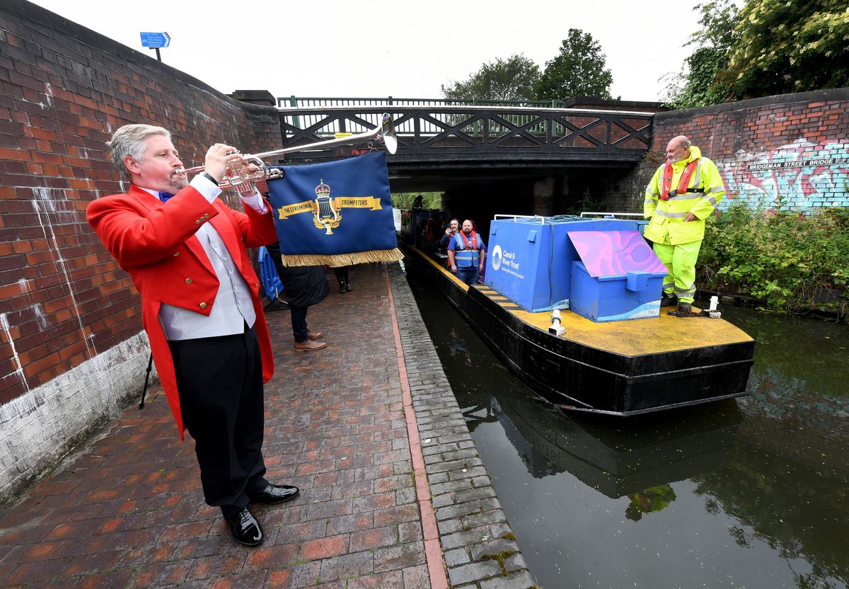 Walsall toxic chemical spill: Canal reopens after more than 10 months of closure due to toxic chemical leak
