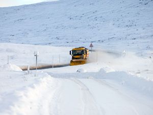 Supporting image for story: MP calls for army to be mobilised in Scotland amid severe weather