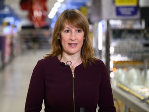 Supporting image for story: Reeves calls for Labour unity ahead of tax-raising Budget