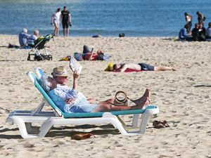 Supporting image for story: Low vitamin D linked to increased risk of death – new research