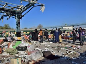 Supporting image for story: Death toll reaches 26 in Pakistan railway bombing