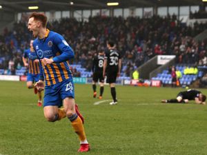 Supporting image for story: Shrewsbury 3 Oxford 2 - Report and pictures 