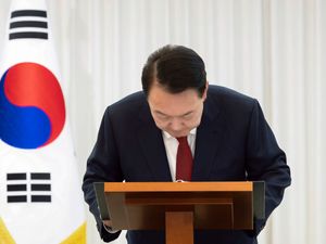 Supporting image for story: South Korea’s opposition chief urges top court to act swiftly on impeachment