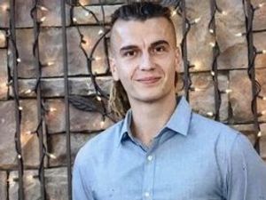 Supporting image for story: Family tribute to man who died in fall from bridge could help save other lives 