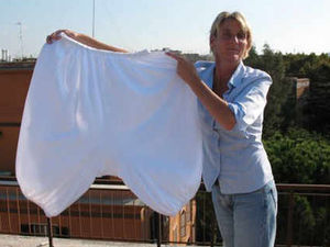 Supporting image for story: Ex-teen beauty queen is now into big knickers