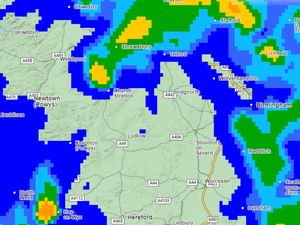 Supporting image for story: Weather warning as thunderstorms due to hit region