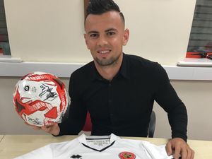 Supporting image for story: Walsall sign former Wolves youngster Zeli Ismail on-loan