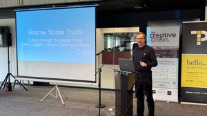 Chris Leggett of Osborn Communications speaks at the Creative Chain event