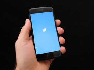 Supporting image for story: Twitter introduces Tip Jar feature for sending money to other accounts