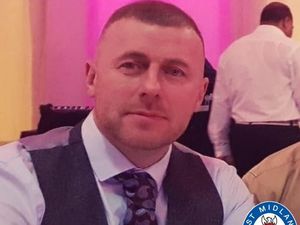 Supporting image for story: Man arrested on suspicion of murder after father killed in Broad Street attack