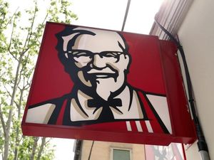 Supporting image for story: This teeny tiny KFC has to be seen to be believed