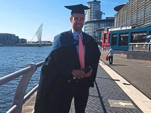 Supporting image for story: Rob Hulse: Former West Brom striker starts new life as Dudley physio