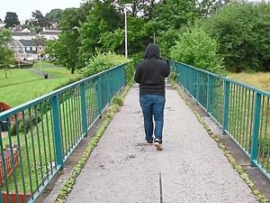 Supporting image for story: Paedophile hunters: Are they doing more harm than good?