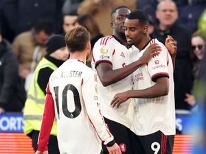 Supporting image for story: Alexander Isak opens Premier League account as Liverpool win at 10-man West Ham