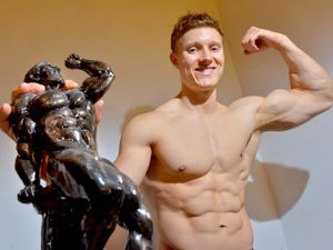 Supporting image for story: Shropshire bodybuilder Charlie competes in American finals