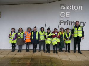 Supporting image for story: Shrewsbury schoolchildren clean up the streets