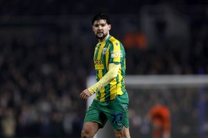 EDITORIAL USE ONLY. No use with unauthorized audio, video, data, fixture lists, club/league logos or 'live' services. Online in-match use limited to 120 images, no video emulation. No use in betting, games or single club/league/player publications