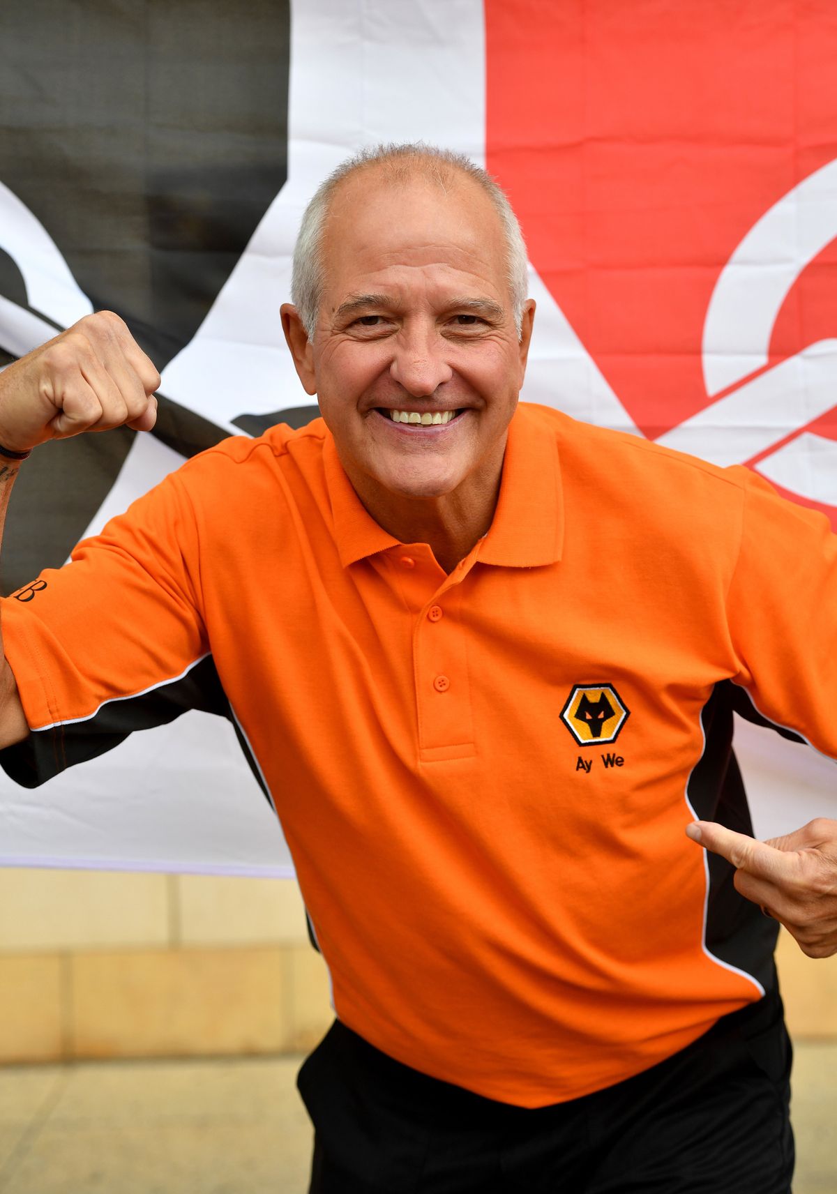 Wolves legend Steve Bull and ex-Albion striker Bob Taylor in Dudley for launch of Fun City - heres the details