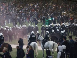 Supporting image for story: Police detain 132 at illegal anti-lockdown party in Brussels