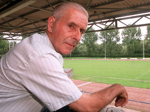 Supporting image for story: Former club chairman and giant of Oswestry football Bill Jerman dies