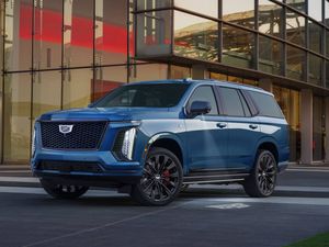 Supporting image for story: General Motors’ American SUVs and pick-ups now available for UK buyers