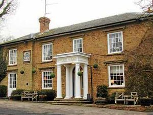 Supporting image for story: Boyne Arms, Burwarton