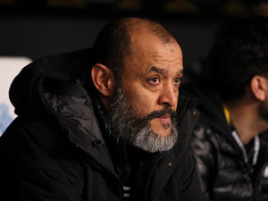 Supporting image for story: Nuno’s happy to see his Wolves side taking a knee