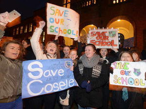 Supporting image for story: IN VIDEO and PICTURES: Parents 'stand united over threat to children's education' as The Coseley School faces closure