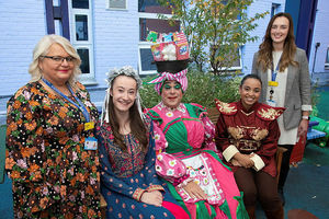 Panto stars with patients from the paediatric ward at New Cross Hospital, Wolverhampton