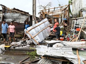 Supporting image for story: Cyclone causes 20 deaths after smashing into Madagascar