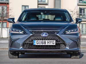 Supporting image for story: Sharp performance from Lexus looker