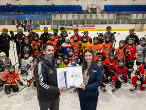 Supporting image for story: Taylor Wimpey supports Telford Junior Ice Hockey Club with  Christmas raffle donation
