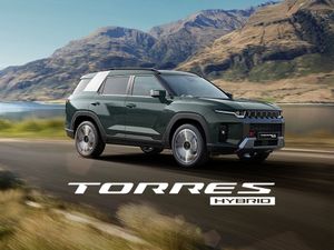 Supporting image for story: KGM Torres SUV gains firm’s first hybrid powertrain