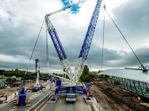 Supporting image for story: Spectators disappointed as wind cancels Telford footbridge lift