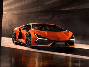 Supporting image for story: Lamborghini’s new Revuelto is a 1,000bhp hybrid supercar